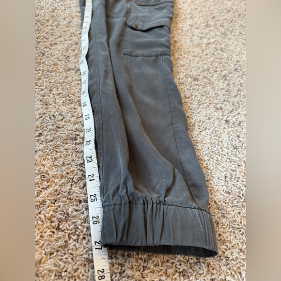 Banana Republic Gray Cargo Jogger Pants with Pockets Pants Medium - Picture 8 of 11